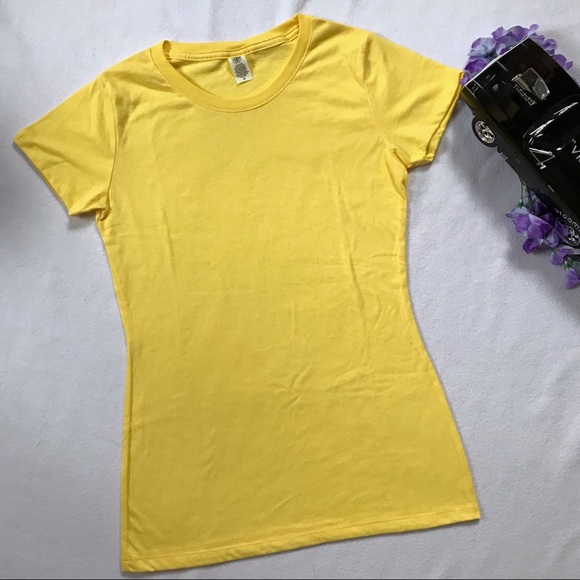 “2/$20” TShirt NWOT Bundle for Women Size M - Picture 3 of 9